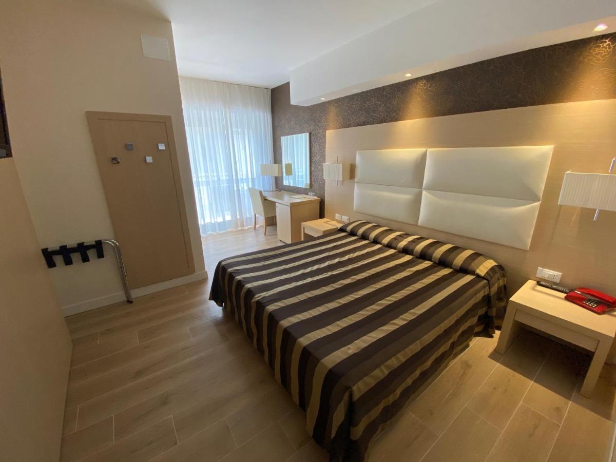 Hotel Conca Verde Λινιάνο Σαμπιαντόρο Εξωτερικό φωτογραφία