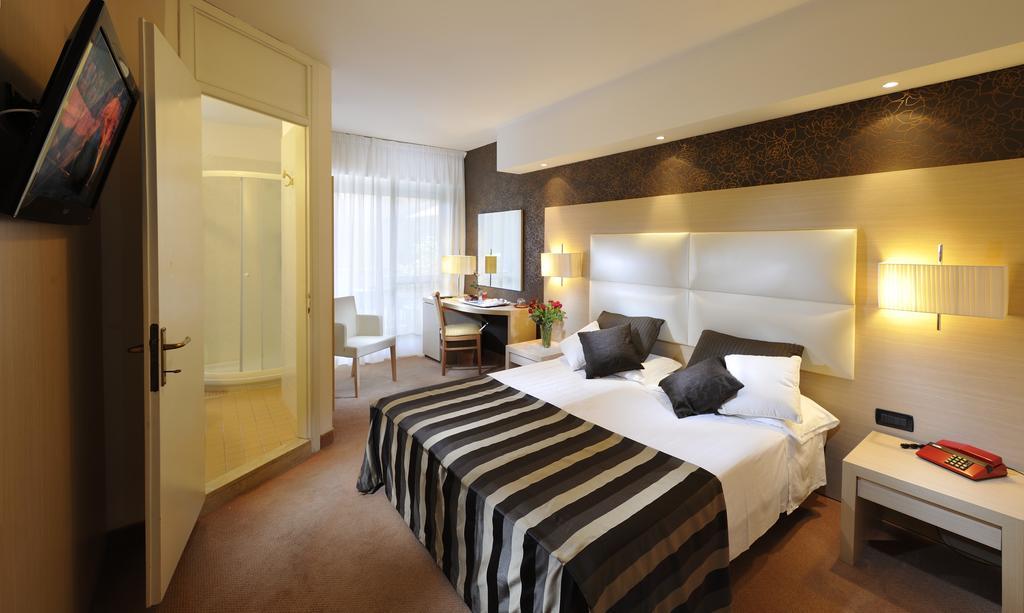 Hotel Conca Verde Λινιάνο Σαμπιαντόρο Δωμάτιο φωτογραφία