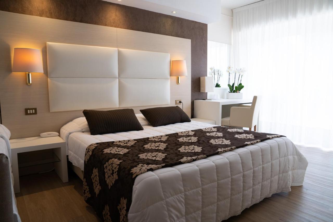 Hotel Conca Verde Λινιάνο Σαμπιαντόρο Εξωτερικό φωτογραφία